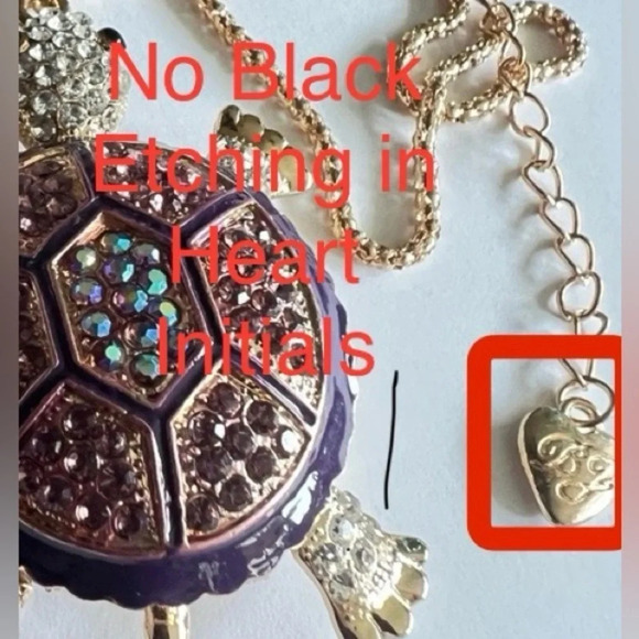 BETSEY JOHNSON: How to Identify Counterfeit Items — A Quick &
Easy Buying Guide - Picture 3 of 11